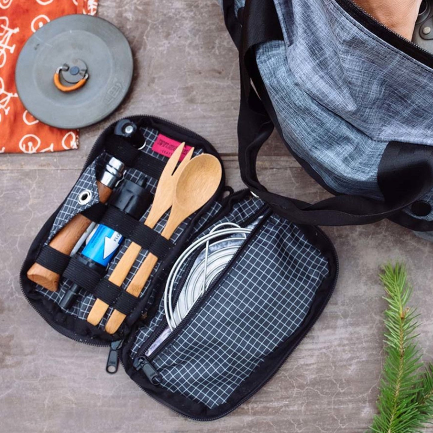 Swift Industries Seeker Travel Kit